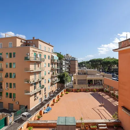 Casa Maria, Aurelio *