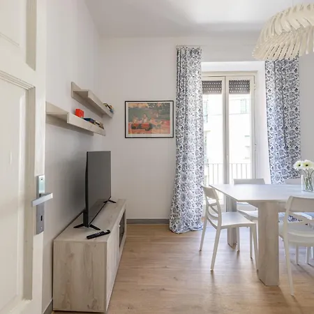 Casa Maria, Aurelio * ローマ