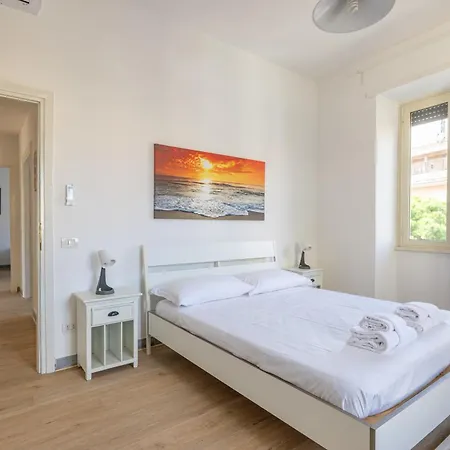 Casa Maria, Aurelio アパート